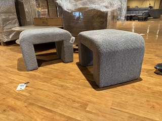 Set van 2 hockers. Grijs stof